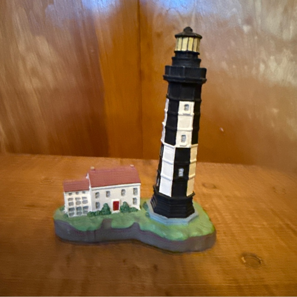 Spoontiques New Cape Henry, VA Striped Lighthouse Figurine with Cottage